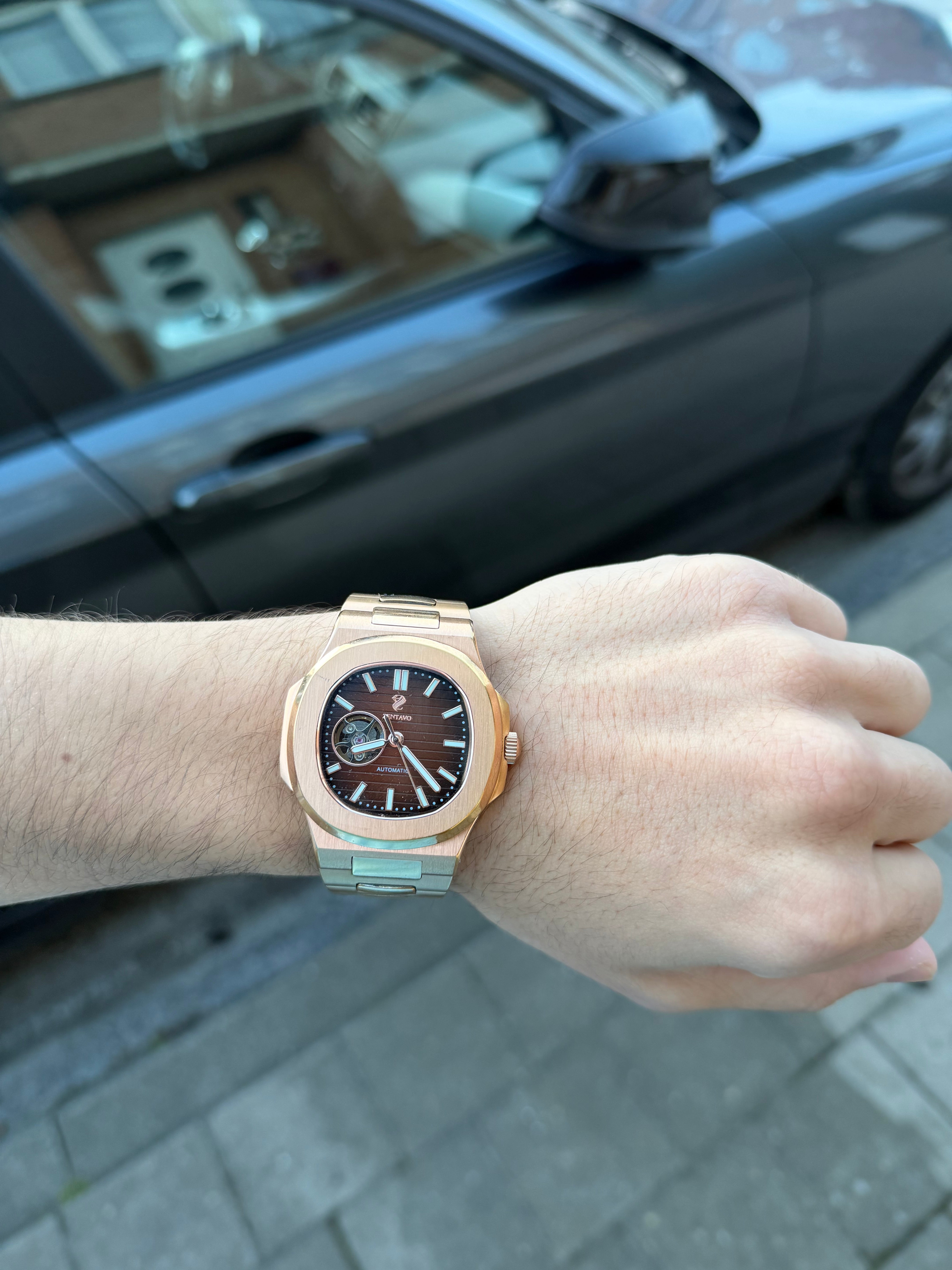 Rose Gold Watches for Men: A Style Guide